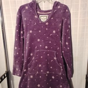 DENVER HAYES | Soft purple robe with stars